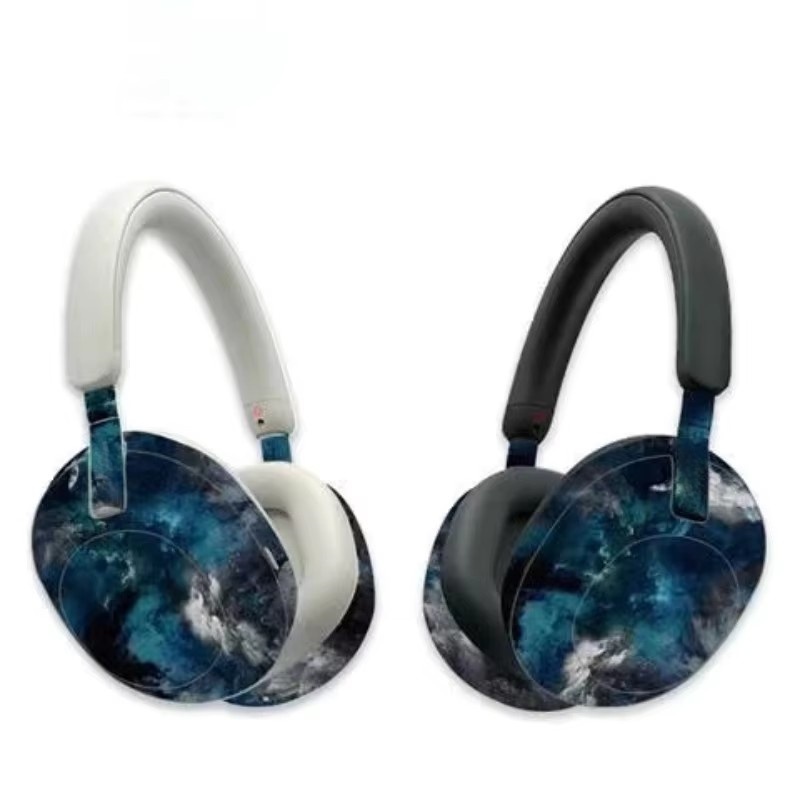 Kolorowa naklejka na słuchawki – Sony Headphone Wh-1000Xm5 recenzja i cena